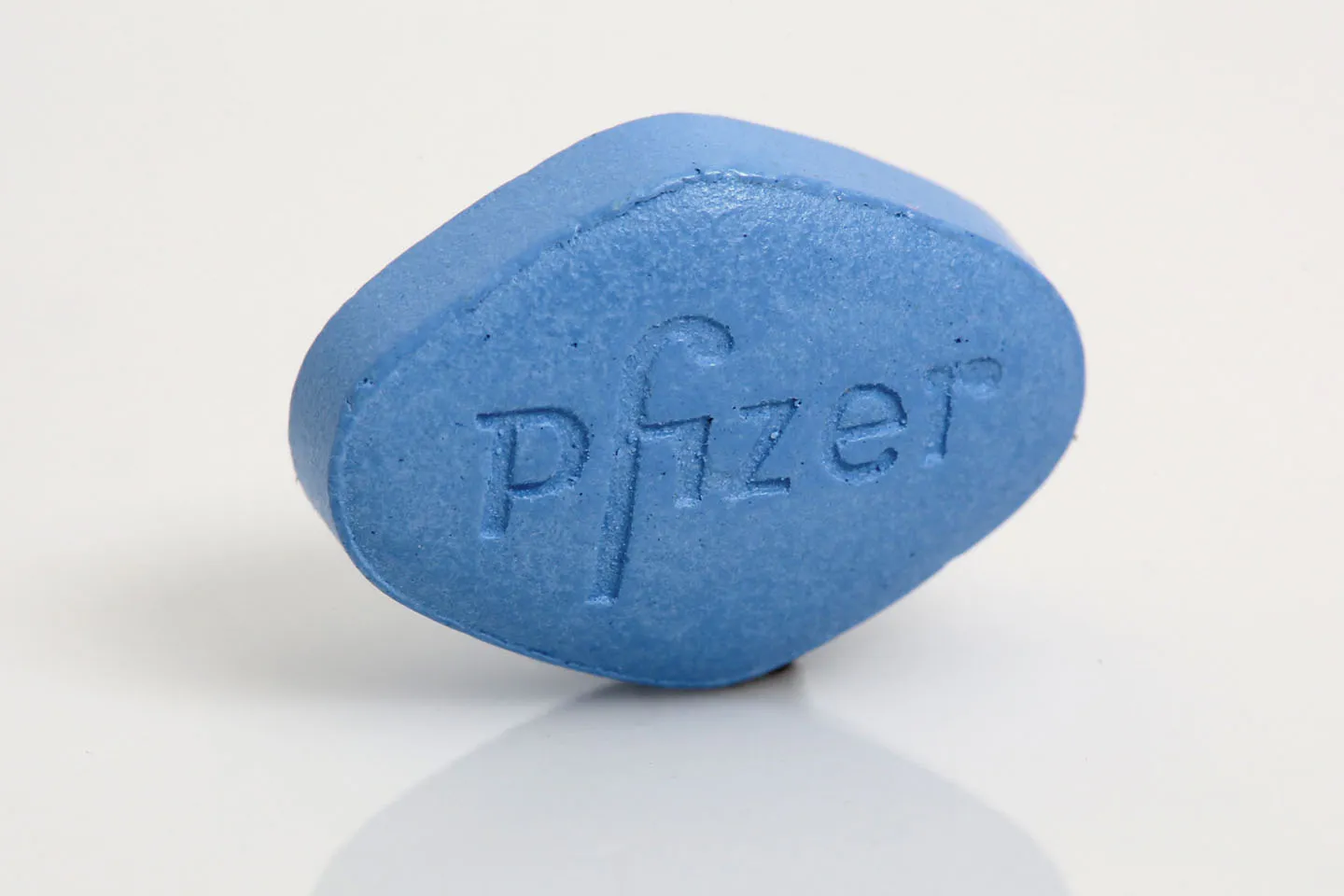 Sildenafil tablet close-up for erectile dysfunction treatment