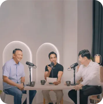 Fandi Ahmad, Kishan J and Dr Kevin Chua in the Noah podcast studio
